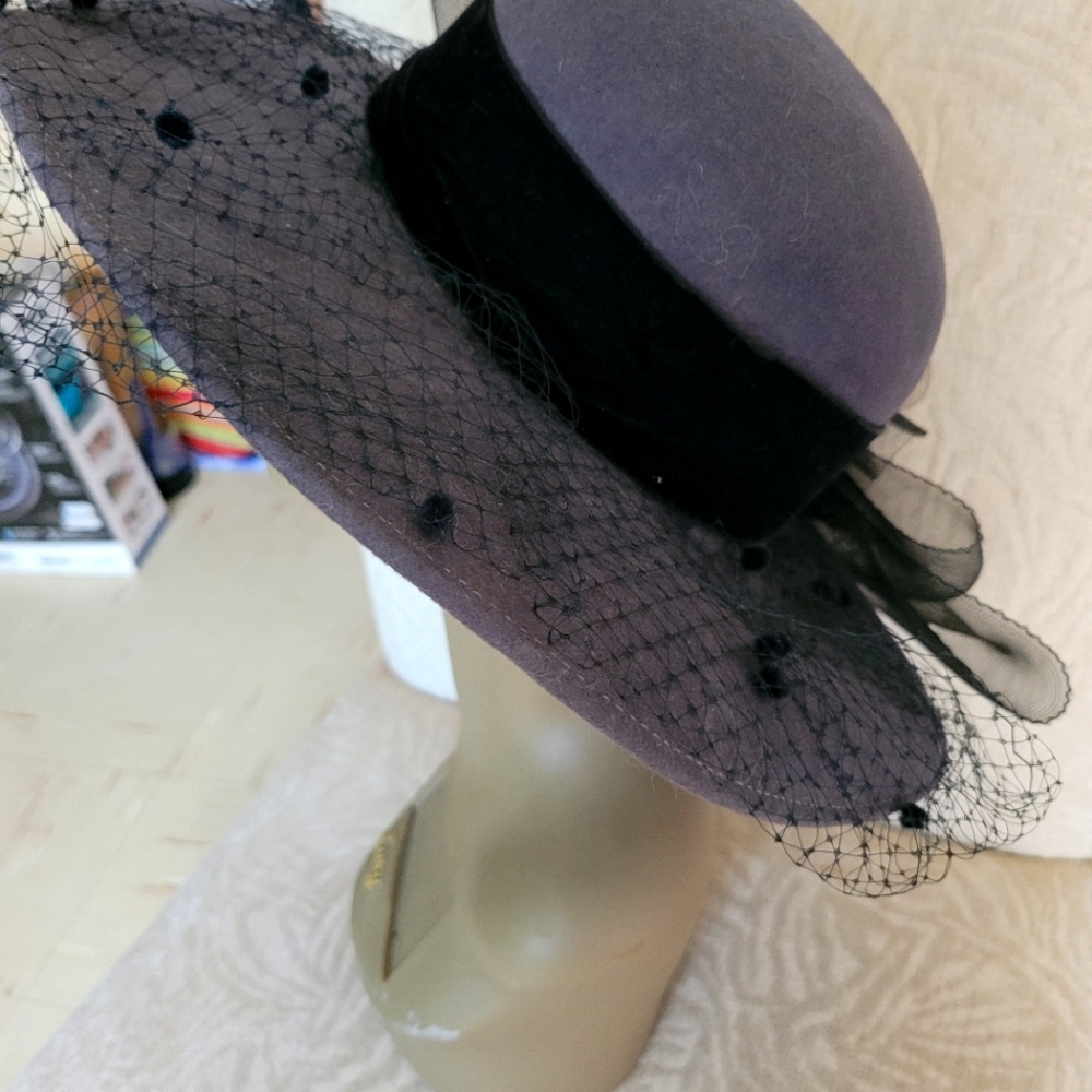 Grey wide brim hat with black netted lace
